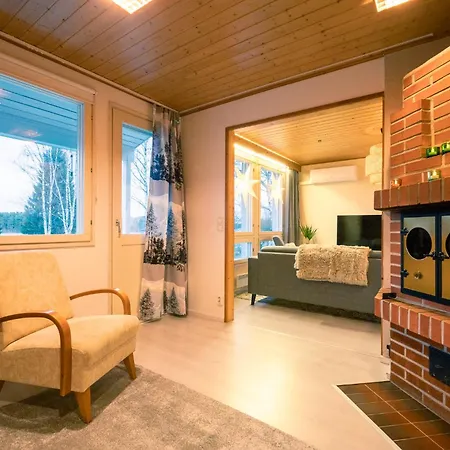 Riverside House Karvonranta * Ροβανιέμι