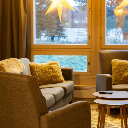 Riverside House Karvonranta Feriehus *